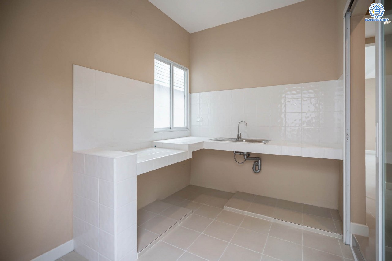 บ้านมือสองตกแต่งใหม่ โครงการ เพอร์เฟคเพลส2 ราชพฤกษ์ คุณภาพแบรนด์ Property Perfect เนื้อที่ 50.5 ตร.ว. ตอบโจทย์ทุกการอยู่อาศัย ฟังก์ชัน 3 ห้องนอน 3 ห้องน้ำ 2 ที่จอดรถ บนทำเลติดถนนราชพฤกษ์ ใกล้วงเวียนพระราม5 รถไฟฟ้าสายสีม่วง "สถานีบางรักน้อยท่าอิฐ" และจุดขึ้นทางด่วน "กาญจนาภิเษก"